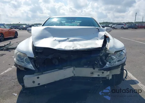 2011 Lexus Ls 460 z USA, uszkodzony, nr VIN JTHCL5EFXB5010148